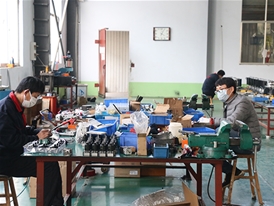 生產(chǎn)車(chē)間